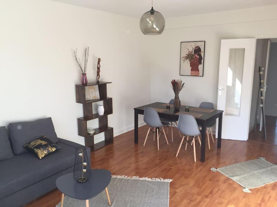 ווילג'וף Cosy Large Appartement 20 Minutes Downtown Paris מראה חיצוני תמונה