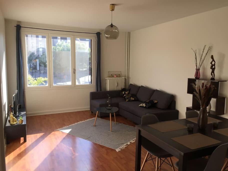 ווילג'וף Cosy Large Appartement 20 Minutes Downtown Paris מראה חיצוני תמונה
